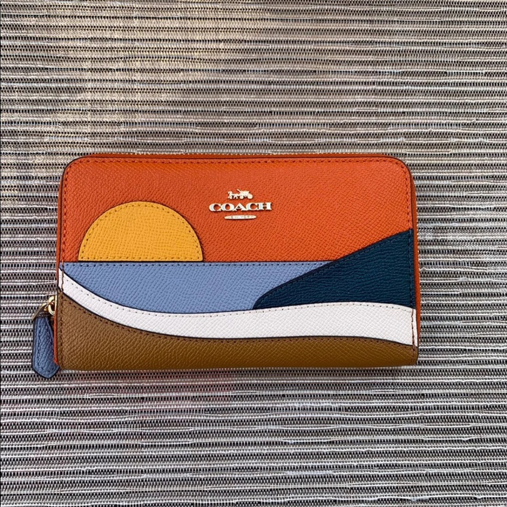Coach medium beach motif wallet